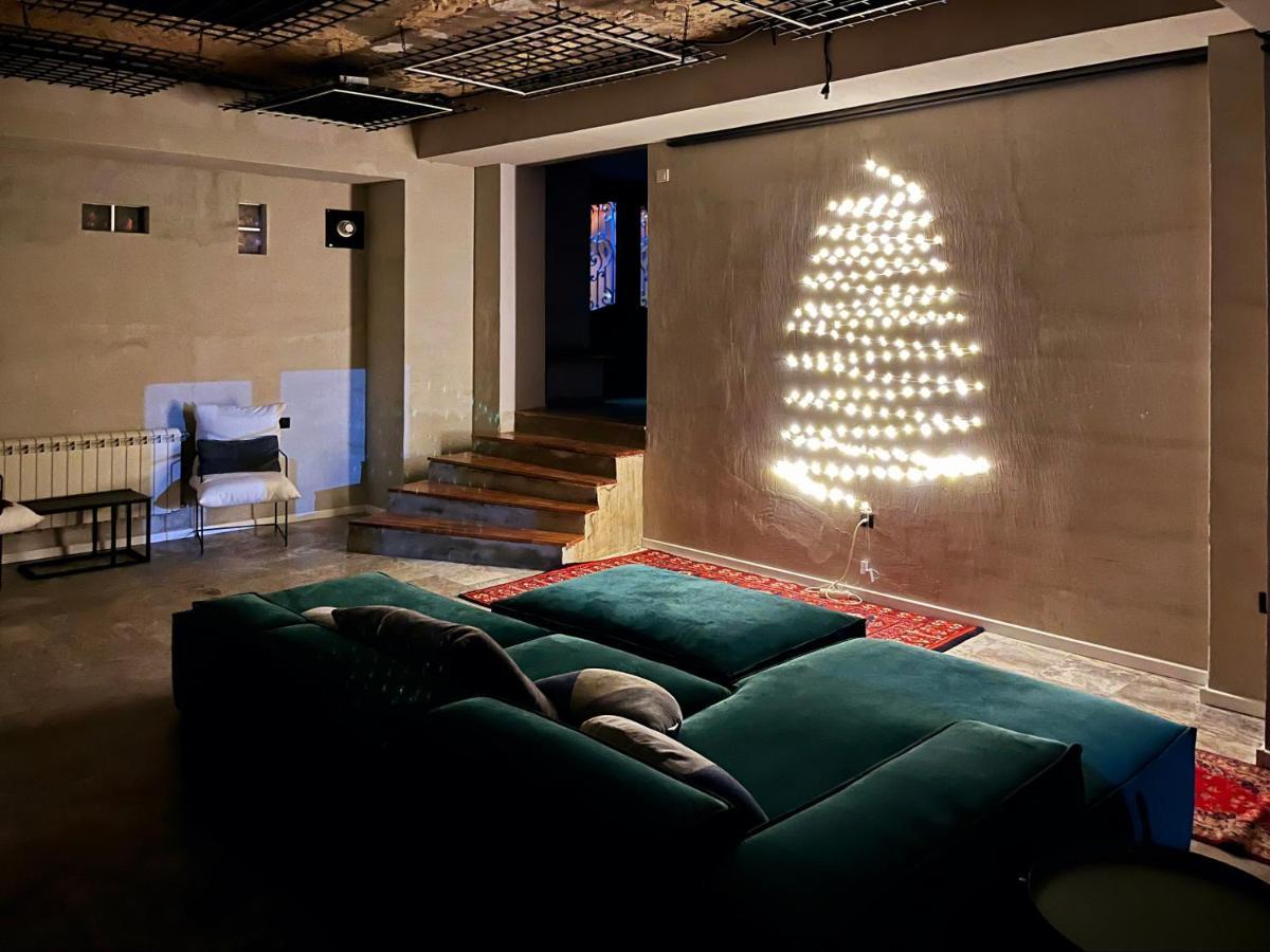 Shared Flat In An Artists District Pikris Gora Apartment Tbilisi ภายนอก รูปภาพ